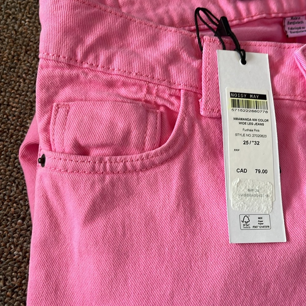 Noisy May Pink Straight Leg Jeans - Picture 7 of 8